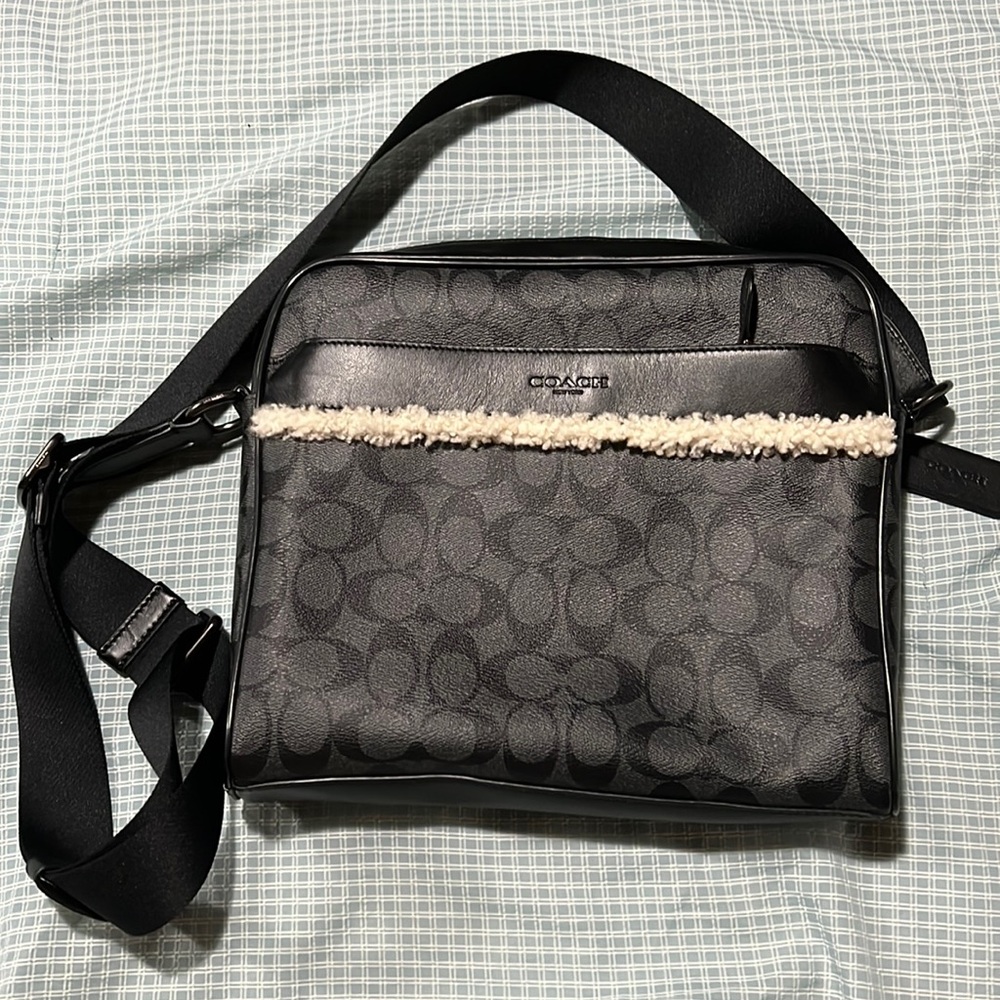 Coach messenger bag
